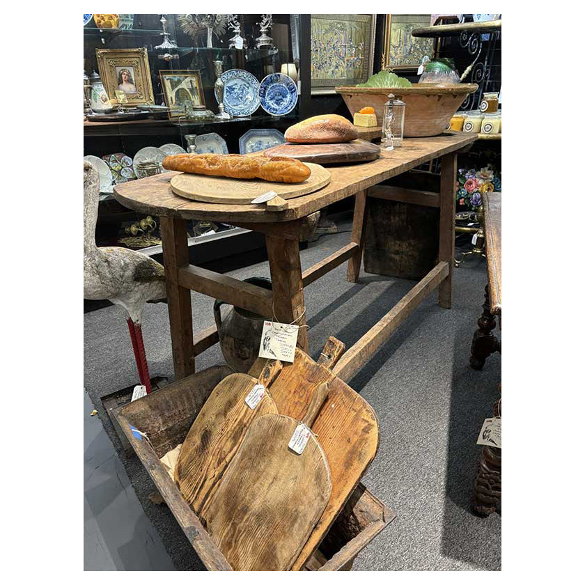 Create a rustic Thanksgiving look with this table and bread boards